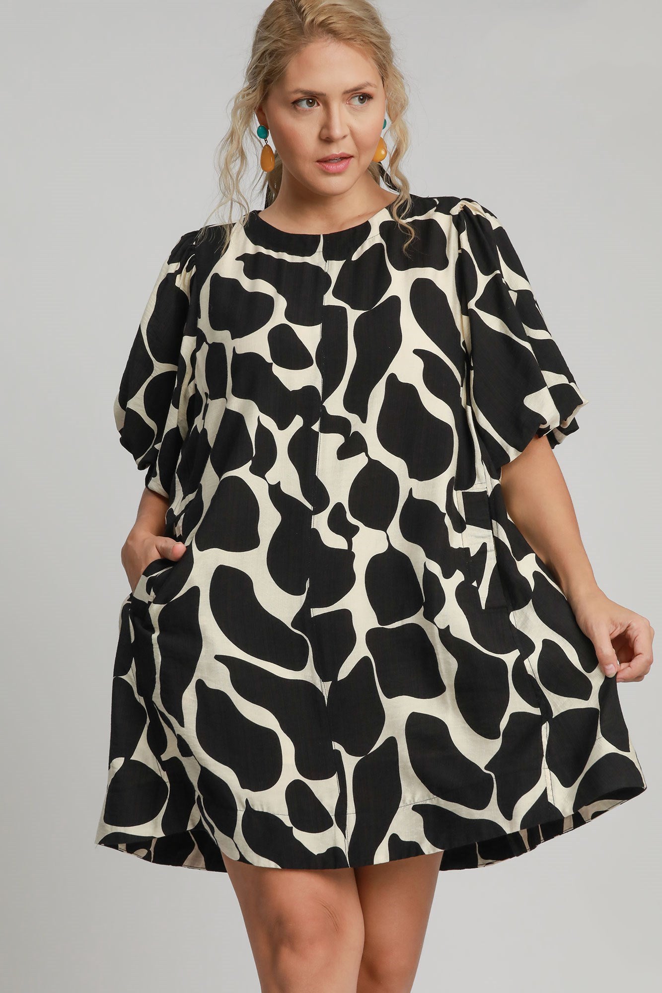 Umgee Full Size Two Tone Abstract Print Puff Sleeve Dress Plus Size - Lunaria